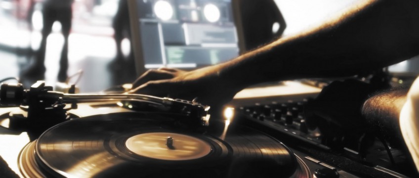 Radio Times with Marty Lewis